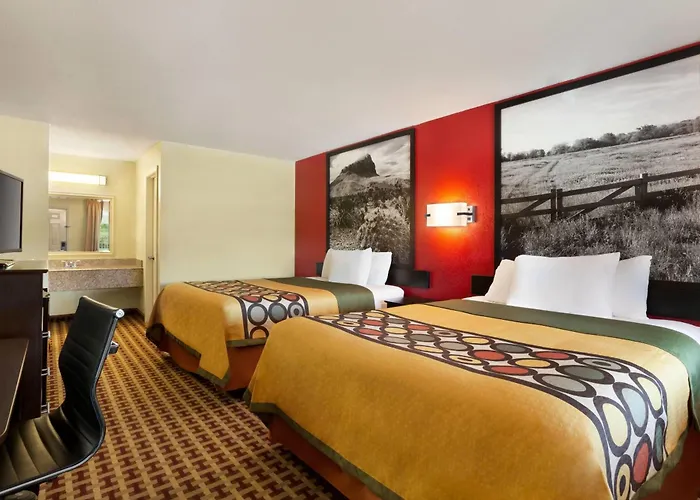 Super 8 By Wyndham Corsicana