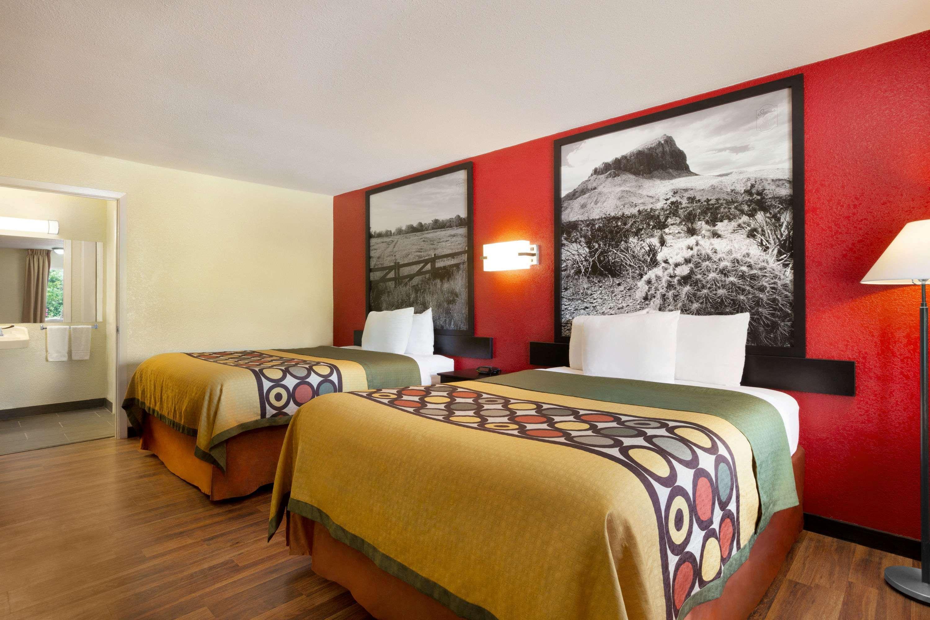 Super 8 By Wyndham 2* Corsicana